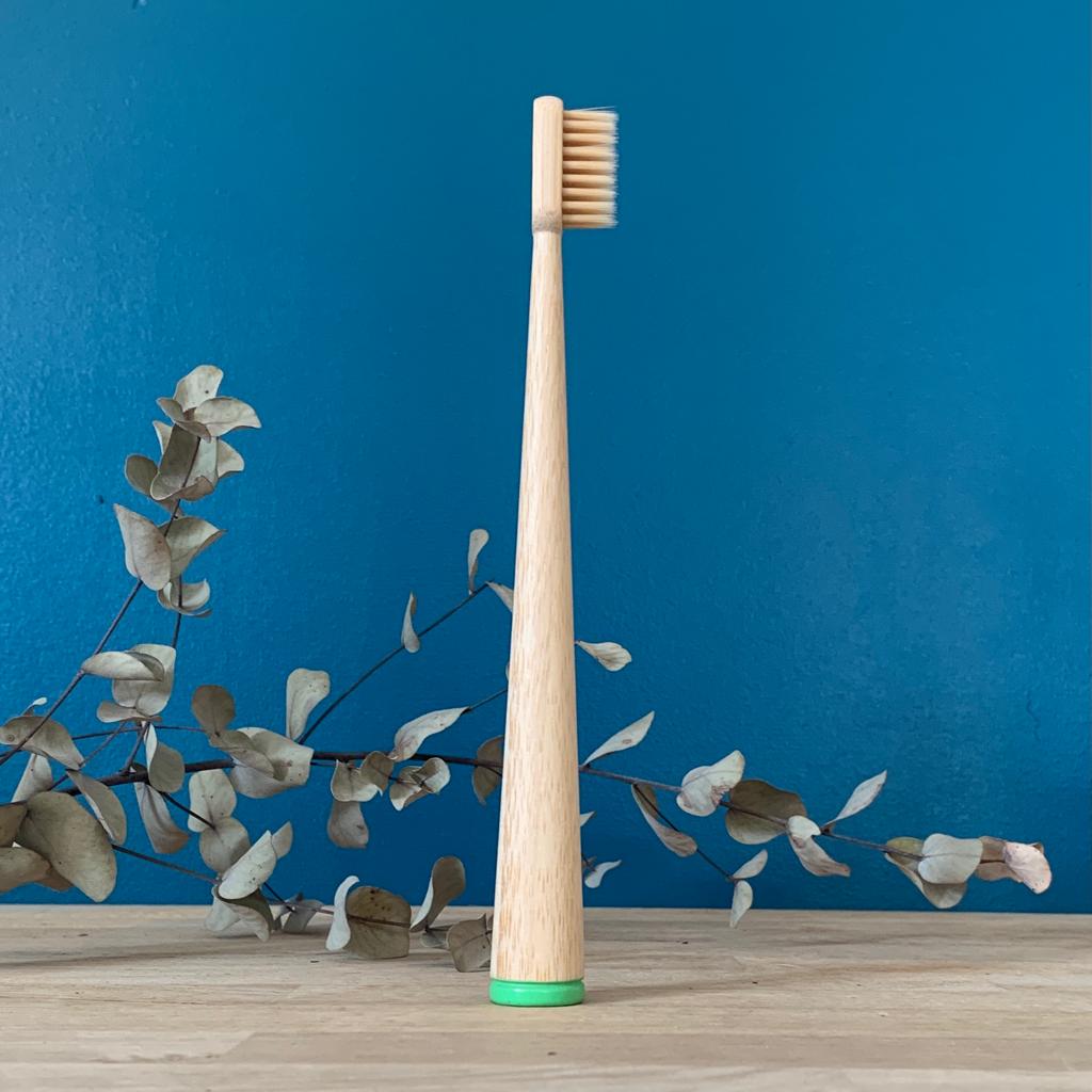 Brosse à dents en Bambou - 4 coloris - Hello Durable